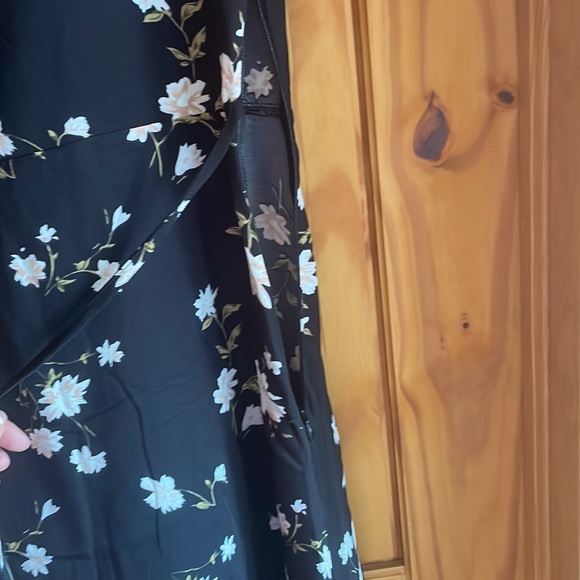 MISSGUIDED Half Button Tea Dress Ditsy Floral - Picture 5 of 7